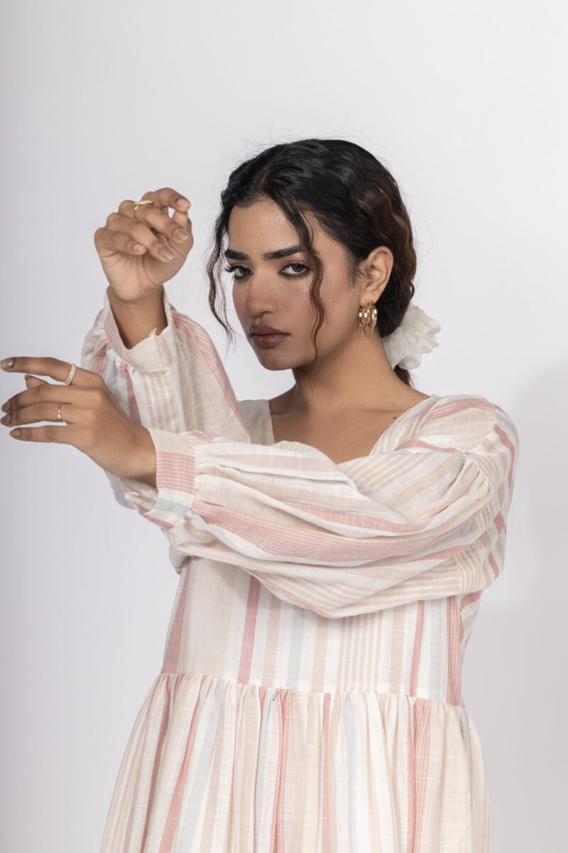 V Neck Drop Shoulder Dress - Image 3