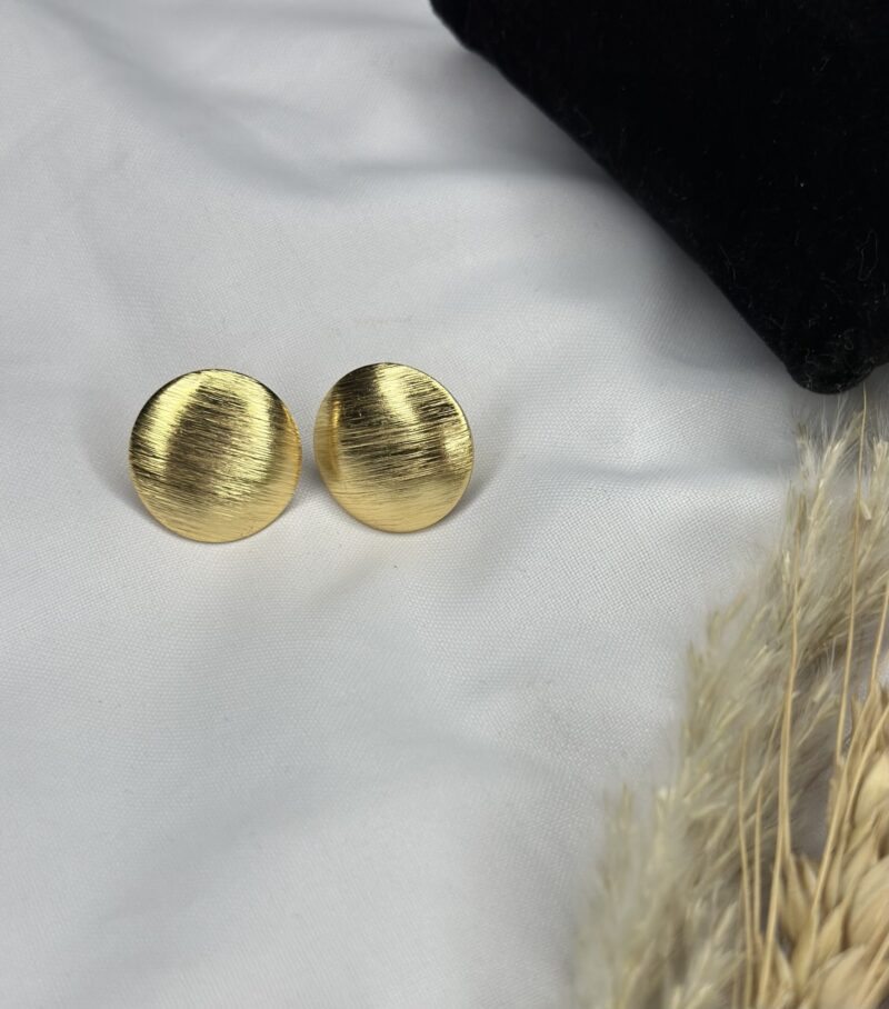 Round Studs - Image 2
