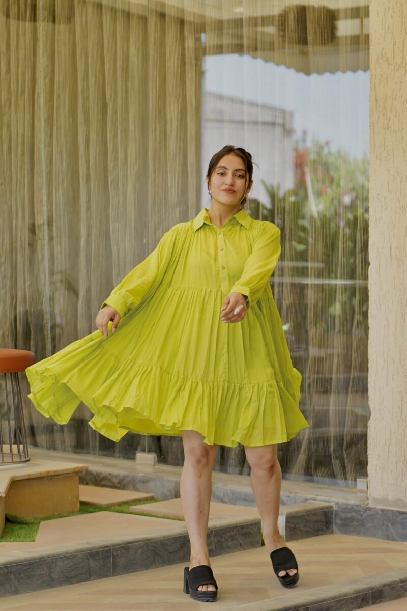 Green Flared Collar Dress - Image 4
